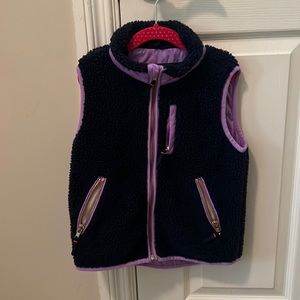 Crewcuts vest in dark blue and purple 3 pockets. Size 6/7